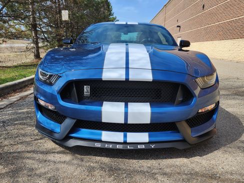 Used 2019 Ford Mustang Shelby GT350 w/ Technology Package image 2