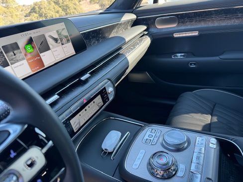 Used 2026 Genesis G90 3.5T image 11