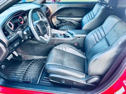 Used 2020 Dodge Challenger SRT Hellcat image 13