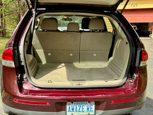 Used 2011 Lincoln MKX AWD w/ 102A Rapid Spec Order Code image 6