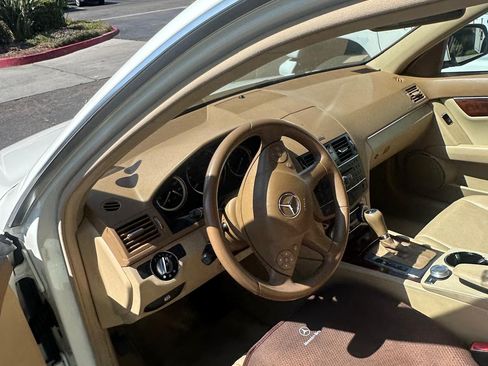 Used 2008 Mercedes-Benz C 300 Sedan image 20