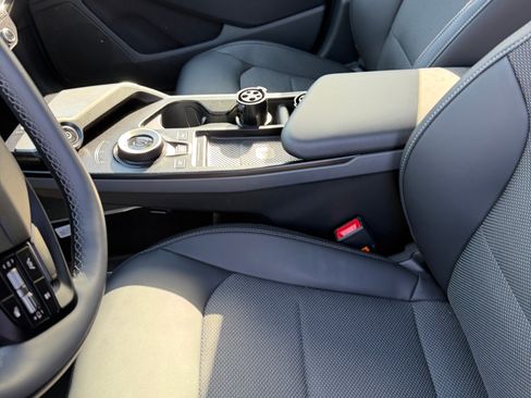 Used 2025 Kia EV6 Light image 15