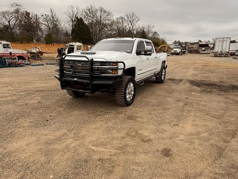 Used 2018 Chevrolet Silverado 2500 W/T w/ WT Convenience Package image 2