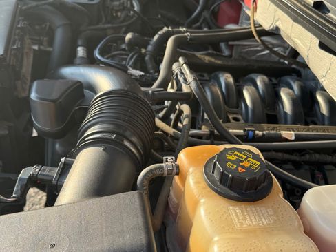 Used 2013 Ford F150 Lariat w/ Luxury Equipment Group image 22