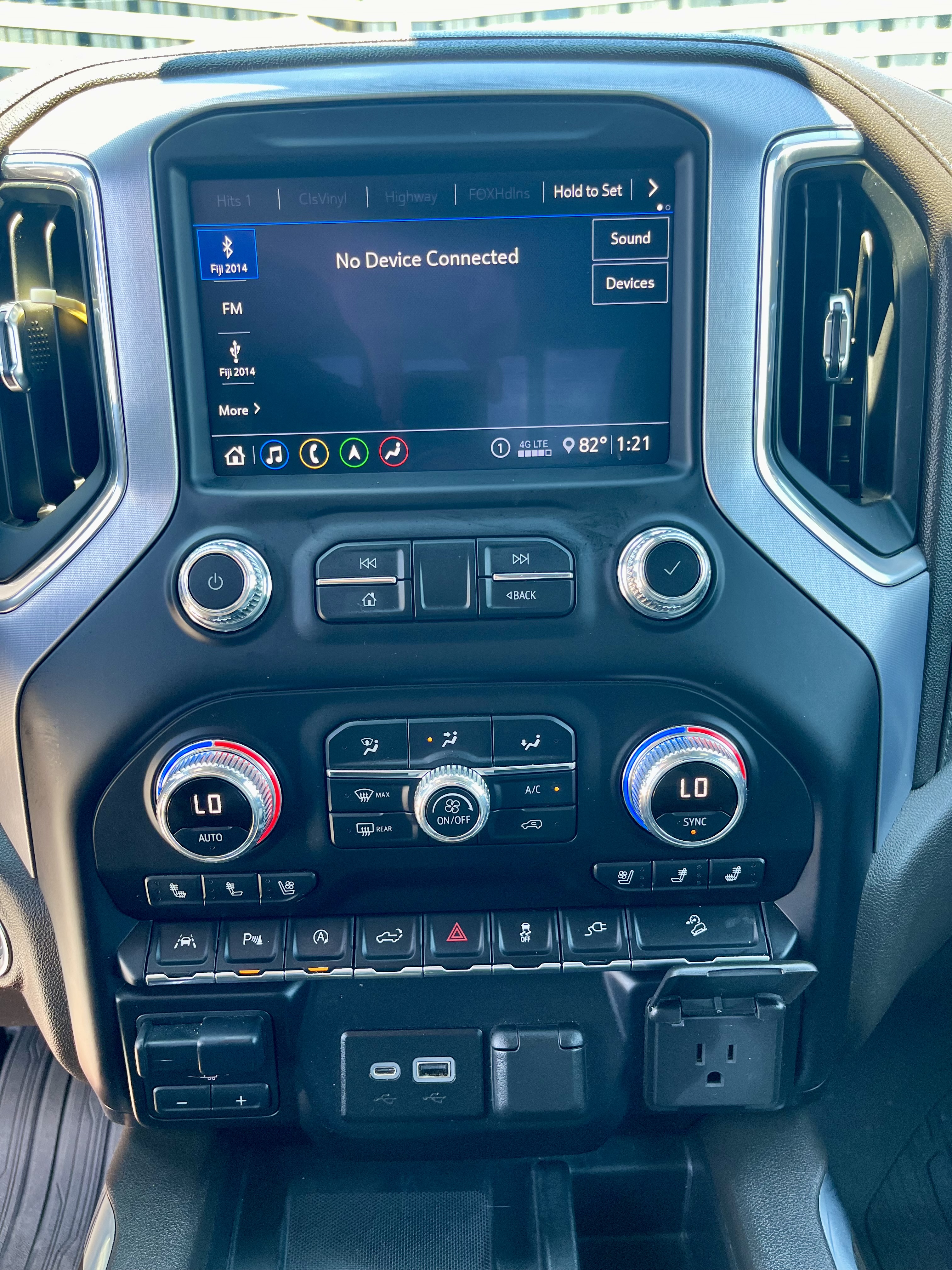 Used 2020 GMC Sierra 1500 SLT w/ SLT Premium Plus Package AWD/4WD image 8