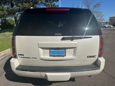 Used 2012 GMC Yukon XL Denali AWD/4WD image 6