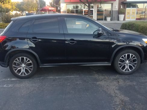 Used 2019 Mitsubishi Outlander Sport ES image 6