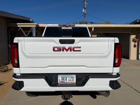 Used 2020 GMC Sierra 3500 Denali w/ Denali Ultimate Package image 5