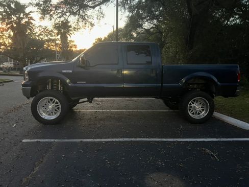 Used 2006 Ford F350 Lariat AWD/4WD image 9