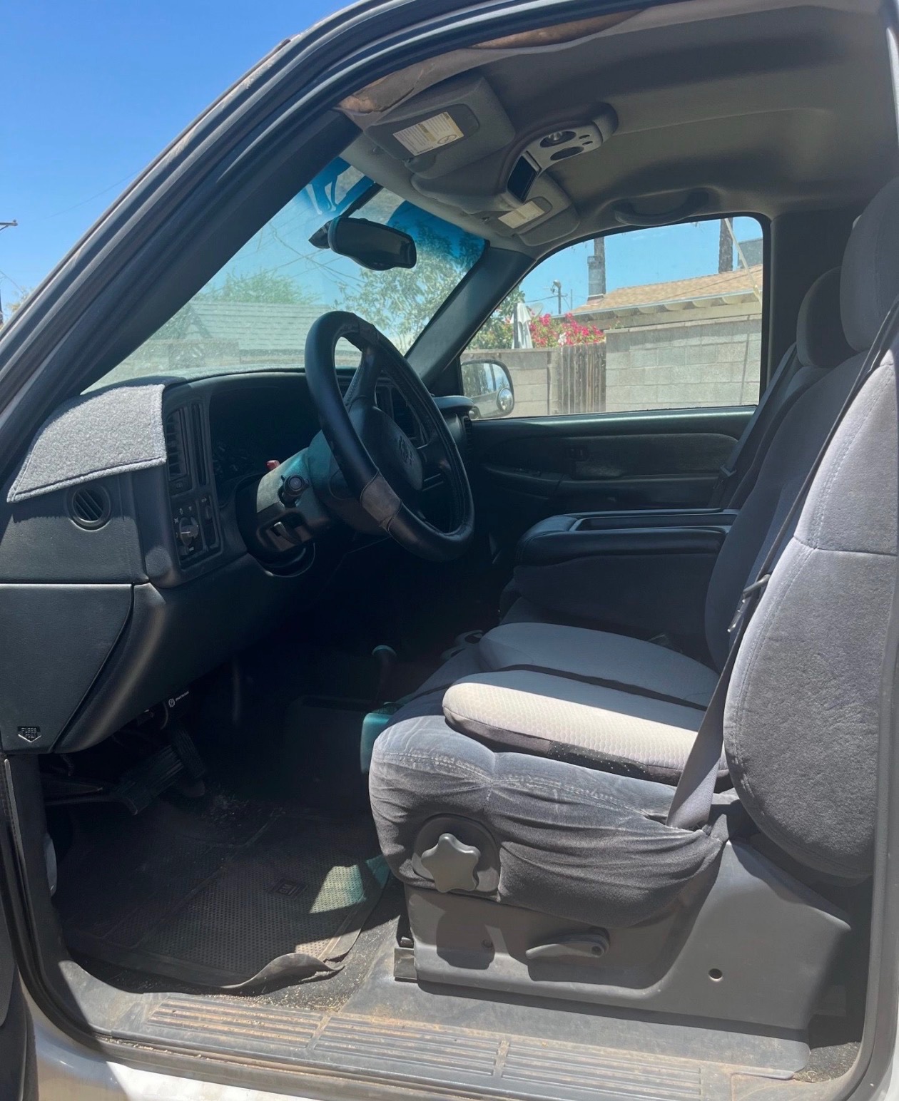Used 2001 Chevrolet Silverado 2500 LS AWD/4WD image 9