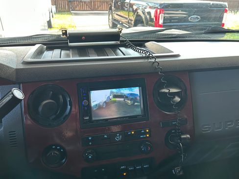 Used 2014 Ford F350 XL w/ Power Equipment Group image 11