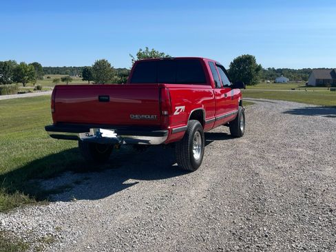 Used 1998 Chevrolet Silverado 1500 4x4 Extended Cab w/ Preferred Equipment Group 2 image 4