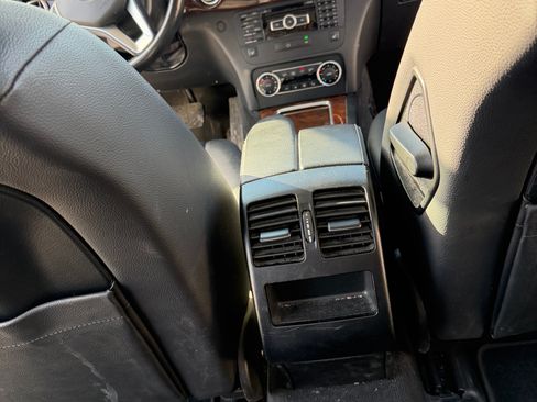 Used 2015 Mercedes-Benz GLK 350 4MATIC image 28