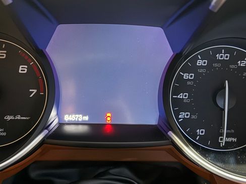 Used 2019 Alfa Romeo Giulia w/ Nero Edizione RWD image 19