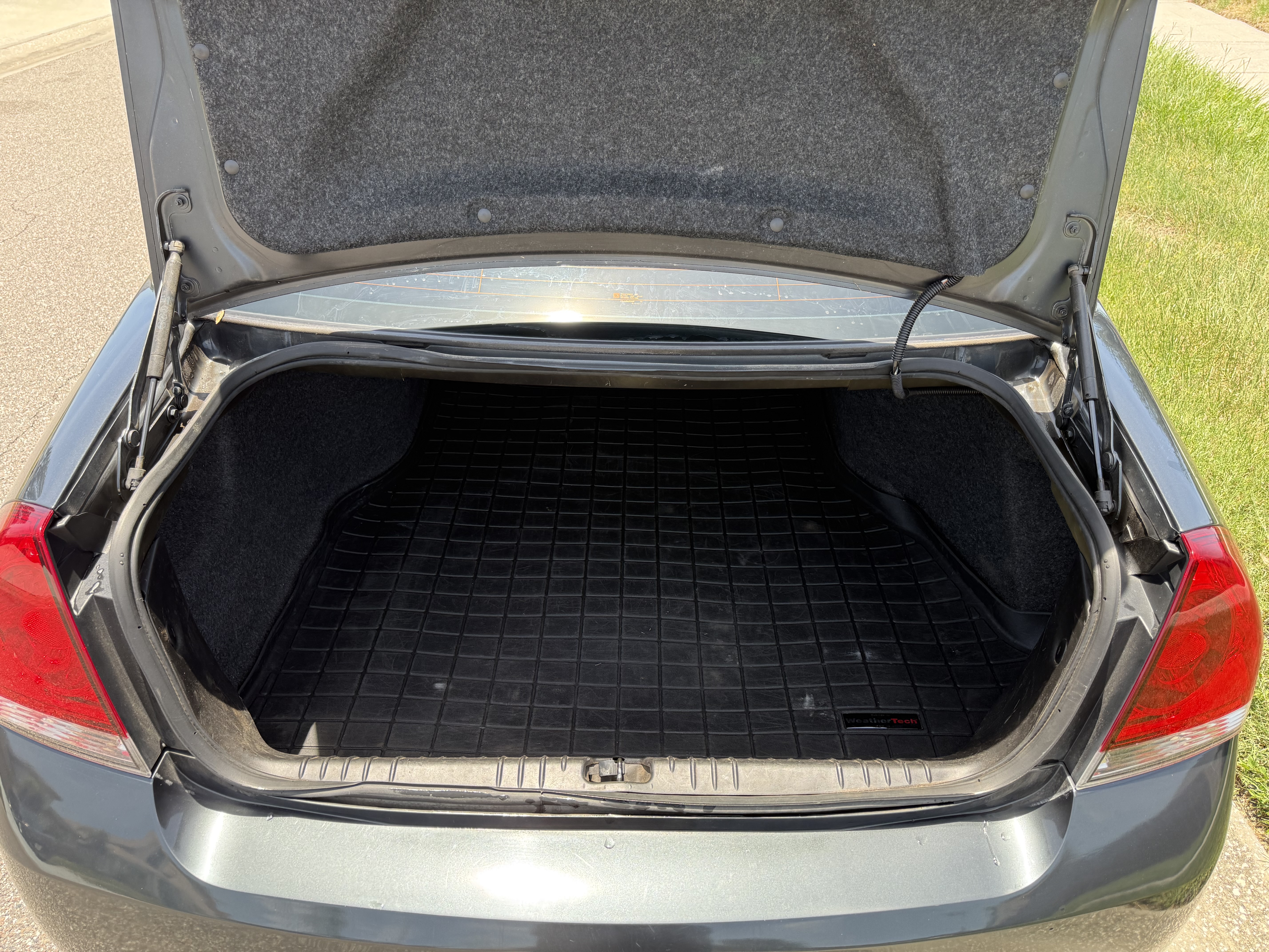 Used 2015 Chevrolet Impala LT w/ LT Sunroof Package FWD image 11