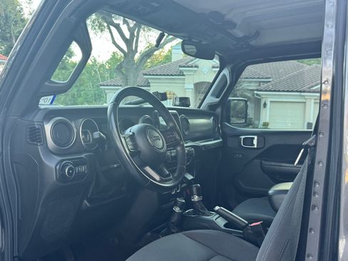 Used 2020 Jeep Wrangler Unlimited Sport S image 9