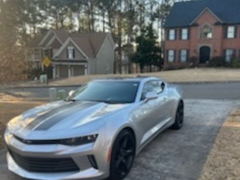 Used 2018 Chevrolet Camaro LT image 2
