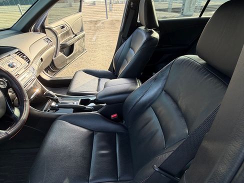 Used 2017 Honda Accord Sport Special Edition image 4