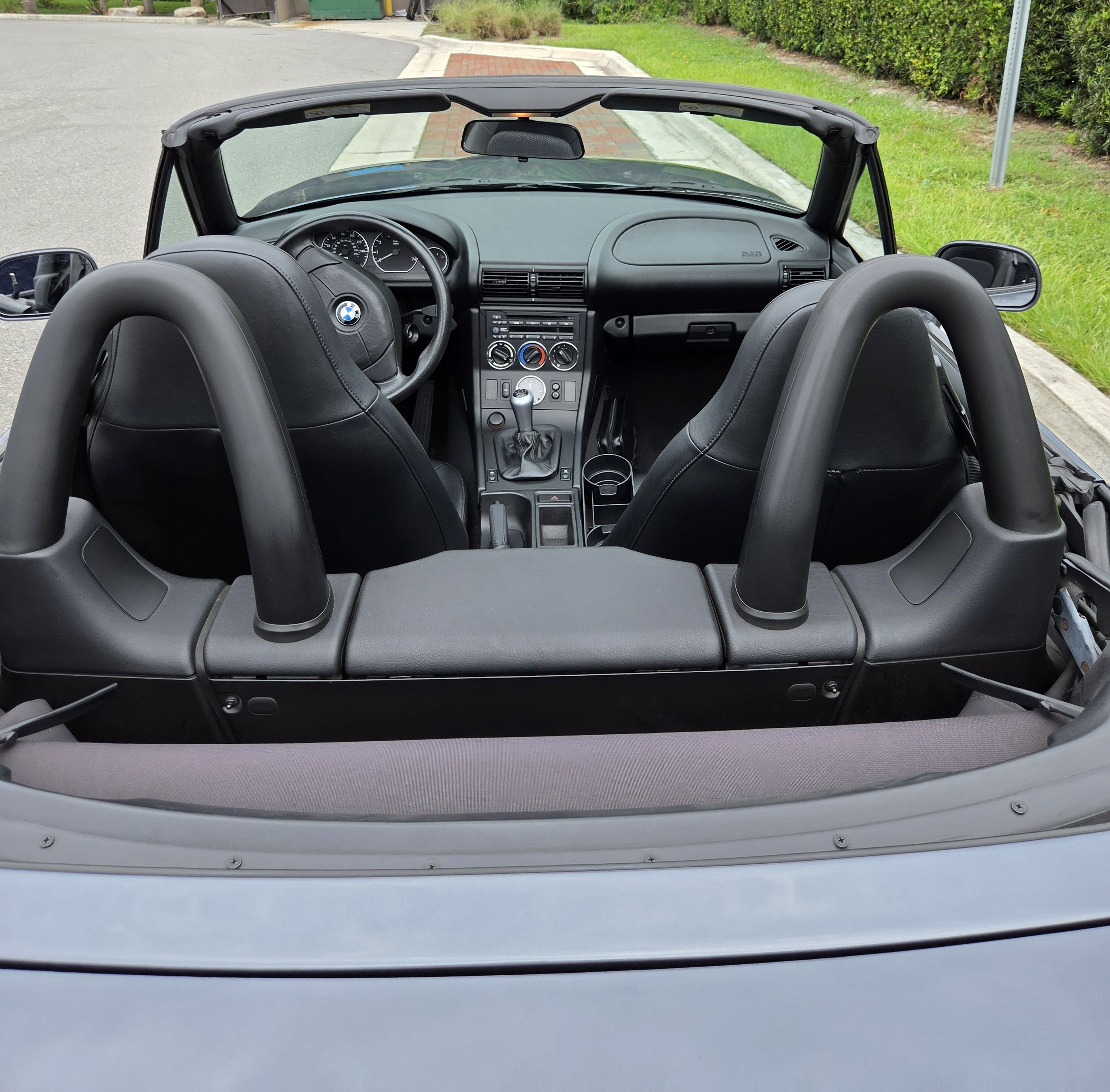 Used 2000 BMW Z3 2.5i RWD image 14