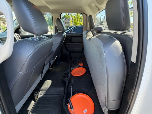 Used 2019 RAM 1500 ST AWD/4WD image 11