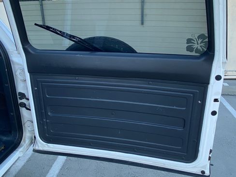 Used 1998 Toyota RAV4 2WD 4-Door image 16