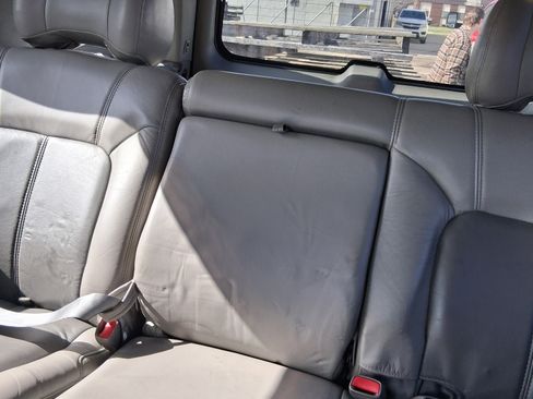 Used 2001 GMC Yukon Denali AWD/4WD image 2