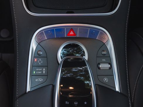 Used 2015 Mercedes-Benz S 550 4MATIC Coupe image 8