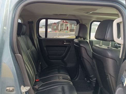 Used 2007 HUMMER H3 image 8