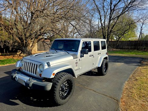 Used 2011 Jeep Wrangler Unlimited Sahara w/ Dual Top Group image 2