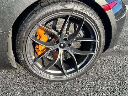 Used 2020 McLaren 720S image 19