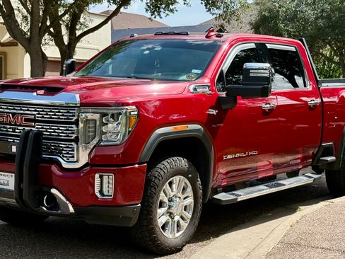 Used 2020 GMC Sierra 2500 Denali w/ Denali Ultimate Package AWD/4WD image 1