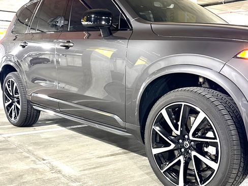 Used 2023 Volvo XC90 T8 Ultimate w/ Protection Package Premier AWD/4WD image 5