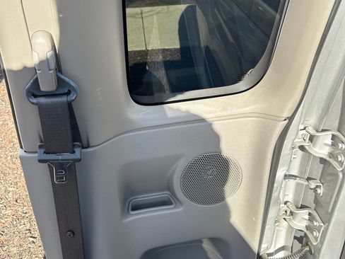 Used 2006 Chevrolet Colorado LS w/ Street Pack image 16