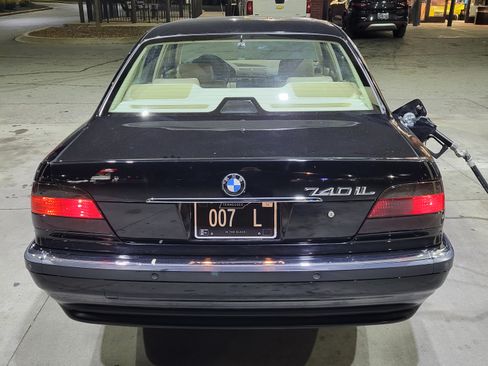 Used 1997 BMW 740iL image 2