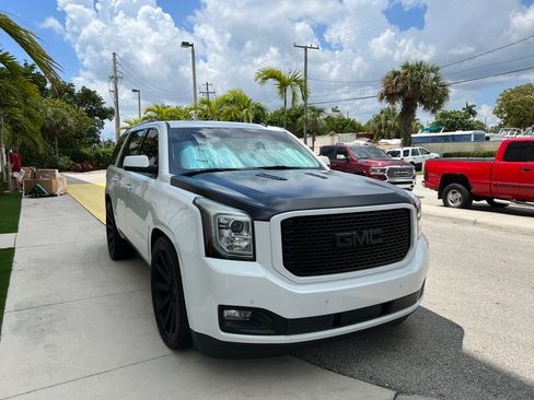 Used 2015 GMC Yukon Denali w/ Touring Package RWD image 6