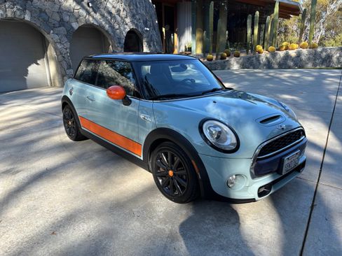Used 2018 MINI Cooper S image 6