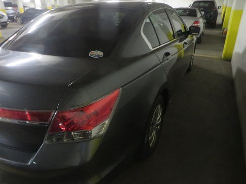 Used 2012 Honda Accord LX image 4
