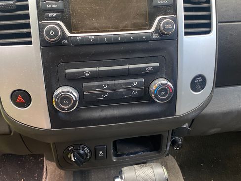 Used 2015 Nissan Frontier SV AWD/4WD image 1