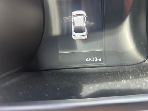 Used 2023 Hyundai Elantra SEL image 11