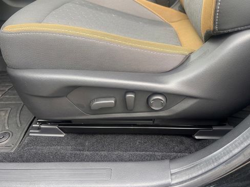 Used 2025 Subaru Crosstrek 2.5i Sport w/ Crosstrek Mirror Package AWD/4WD image 12