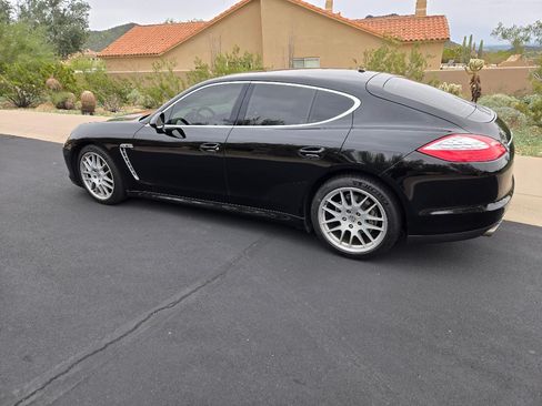 Used 2010 Porsche Panamera 4S image 10