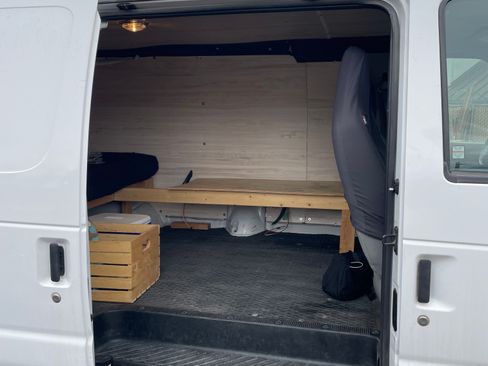 Used 2014 Ford E-150 and Econoline 150 image 13