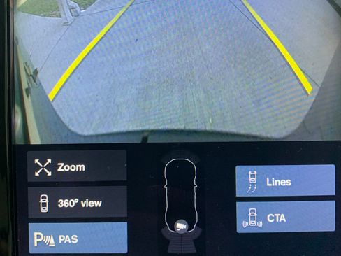 Used 2016 Volvo XC90 T6 Momentum w/ Protection Package Plus image 10