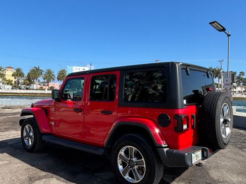 Used 2020 Jeep Wrangler Unlimited Sahara image 4