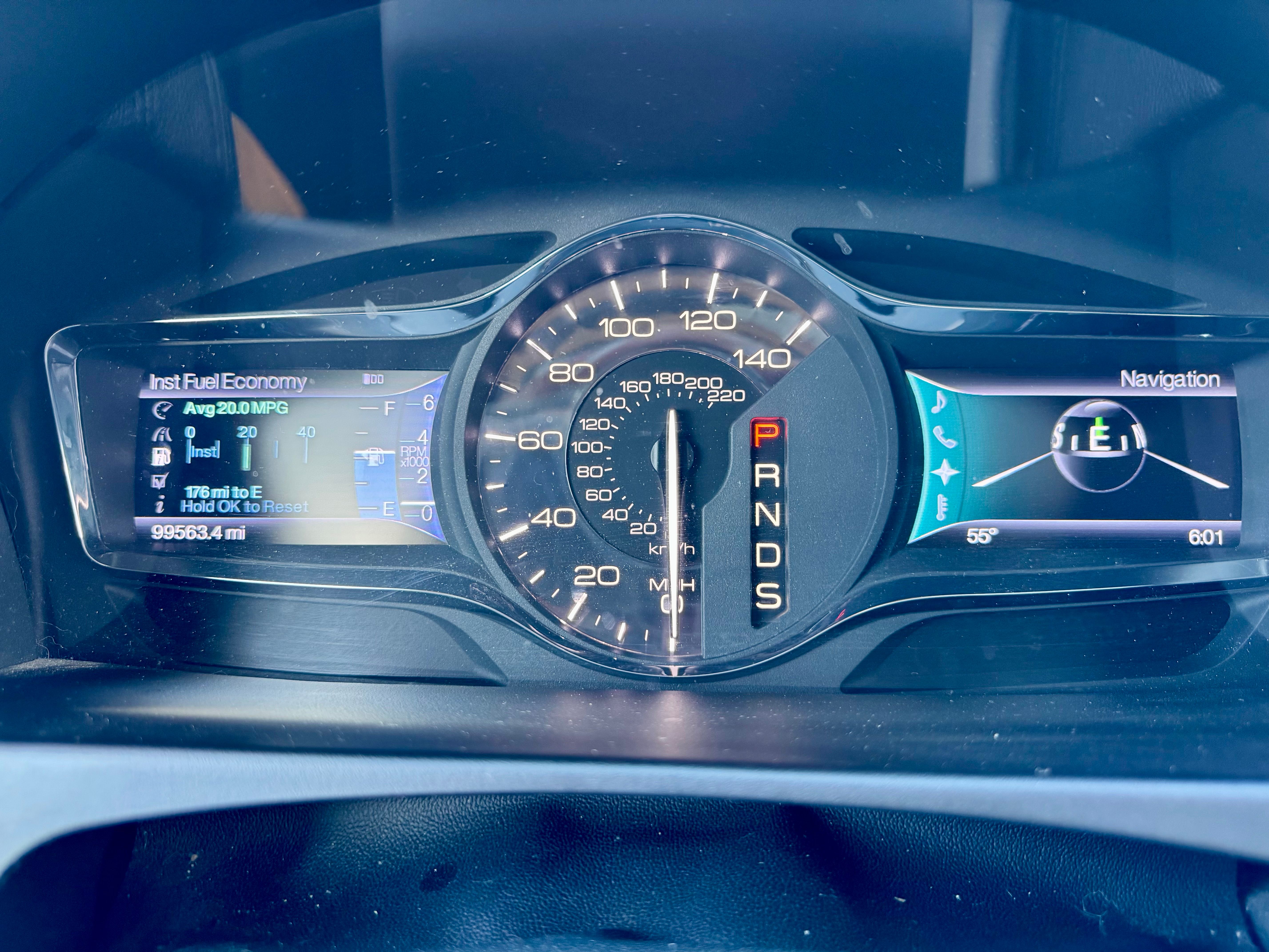 Used 2013 Lincoln MKX AWD image 12