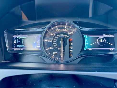 Used 2013 Lincoln MKX AWD image 12