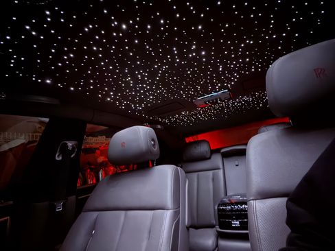 Used 2018 Rolls-Royce Phantom Sedan image 30