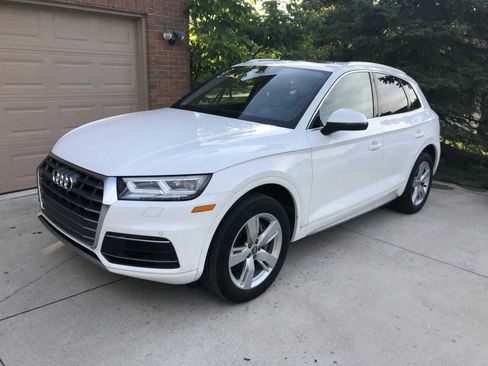 Used 2018 Audi Q5 2.0T Premium Plus image 1
