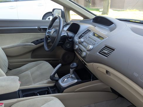 Used 2008 Honda Civic Hybrid Sedan image 9