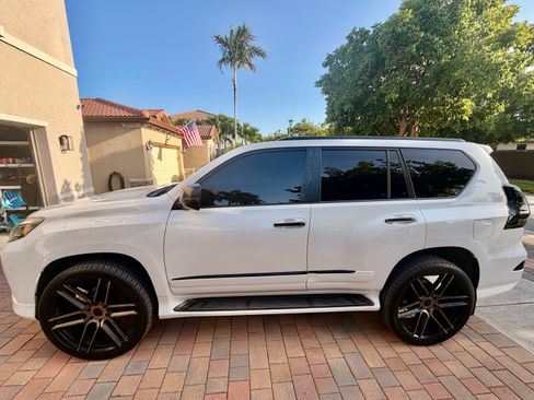 Used 2017 Lexus GX 460 Luxury AWD/4WD image 5
